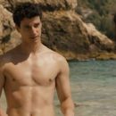 The White Lotus (2021) - 454 x 255