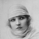 Kay Laurel