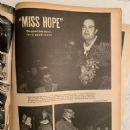 Bob Hope - Screenland Magazine Pictorial [United States] (January 1946) - 454 x 605