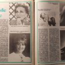 Jeanne Moreau - Rakéta Regényújság Magazine Pictorial [Hungary] (3 March 1992) - 454 x 300