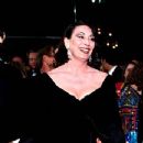Anjelica Huston - The 65th Annual Academy Awards (1993) - 347 x 411