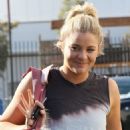Lauren Alaina in Spandex – Arrives at the DWTS Studio in LA - 454 x 681