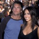 Michael Weatherly and Jessica Alba - The Teen Choice Awards 2001 - 411 x 612