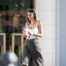 Brittany Furlan  Picked up a Necklace from Polacheck’s Jewelers in Calabasas - 454 x 605