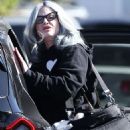 Kelly Osbourne head  to a friend’s house in Los Angeles