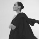 Gal Gadot - S Magazine Pictorial [Canada] (March 2025) - 454 x 568