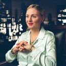 Hope Davis as Slim Keith in director Douglas McGrath’s Infamous, a Warner Independent Pictures release. Photo Credit: Deana Newcomb © 2005 Warner Bros. Entertainment Inc.