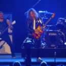 Kirk Hammett performs at Triad Combat at Globe Life Field on November 27, 2021 in Arlington, Texas - 454 x 305