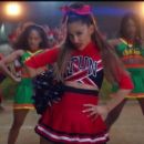 Ariana Grande: Thank U, Next (Music Vide - Ariana Grande - 454 x 255