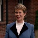 Celia Imrie - DC's Legends of Tomorrow - 454 x 295