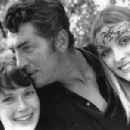 Mia Farrow, Dean Martin, Sharon Tate - 383 x 301