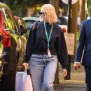 Holly Willoughby – Spotted heading to work in London - 454 x 705