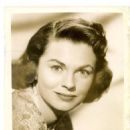 Joanne Dru - 454 x 562