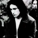 Trent Reznor - 211 x 404