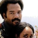 Brenda Sykes and Jim Brown - 386 x 687