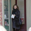 Katherine Langford – Filming scenes in Montreal - 454 x 574