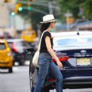 Julianna Margulies – Steps Out in New York - 454 x 636