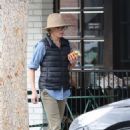 Julie Bowen &#8211; Is spotted at McConnell&#8217;s ice cream in Los Angeles