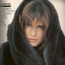 Stephanie Seymour - Vogue Magazine Pictorial [United Kingdom] (October 1987) - 454 x 669