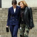 Lizzy Caplan – With Lesli Linka Glatter Filming ‘Zero Day’ in New York - 454 x 662