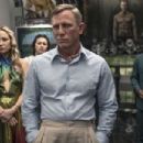 Glass Onion: A Knives Out Mystery (2022) - 454 x 302