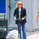 Jane Krakowski – Is seen on a scooter in New York - 454 x 549