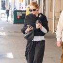 Jennifer Lawrence – Spotted on a meeting in the West Village