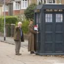 Doctor Who (2005) - 454 x 303
