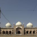 Mosques completed in the 1980s