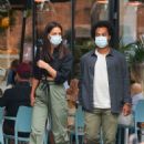 Katie Holmes – With her boyfriend Bobby Wooten III out to dinner in New York - 454 x 681
