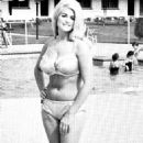 Linda Vaughn - 454 x 825