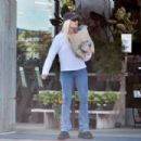 Melissa Cohen – Shopping at Whole Foods in Malibu - 454 x 302