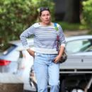 Claudia Karvan – Leaving her home in Sydney - 454 x 681