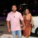 Saffire Matos – Exits Swan restaurant in Miami - 454 x 670