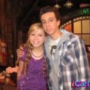 Jennette McCurdy and Aaron Albert