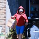 Alia Shawkat – Seen picking up some takeout in Los Feliz - 454 x 675