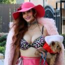 Phoebe Price – Out and about in Los Angeles