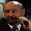 L'avvoltoio sa attendere - Donald Pleasence - 454 x 251