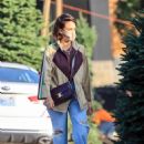Jessica Alba – Shopping Christmas tree in West Hollywood