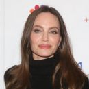 Angelina Jolie - 