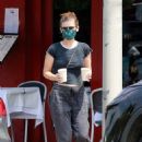Kate Mara – Out for a coffe in Los Feliz – California
