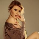 Danijela Martinović  -  Wallpaper - 454 x 681