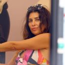 Jodhi Meares – In a summer dress gets her nails done in Rose Bay – Sydney - 454 x 623