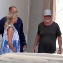 Goldie Hawn – Seen on holiday in Palazzo Avino in Ravello - 454 x 337