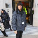 Claudia Winkleman – Arriving at her weekly radio show in London - 454 x 666