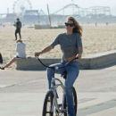 Kathryn Boyd and Josh Brolin – Ride bicycles by the beach in Santa Monica - 454 x 590