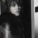 L'Officiel Mexico October 2015 - 454 x 242
