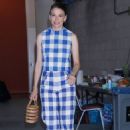Sutton Foster – Exits Live with Kelly and Ryan in New York - 454 x 663