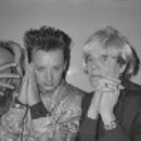 Andy Warhol - 454 x 301