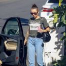 Miley Cyrus – Shopping candids in Highland Park - 454 x 636